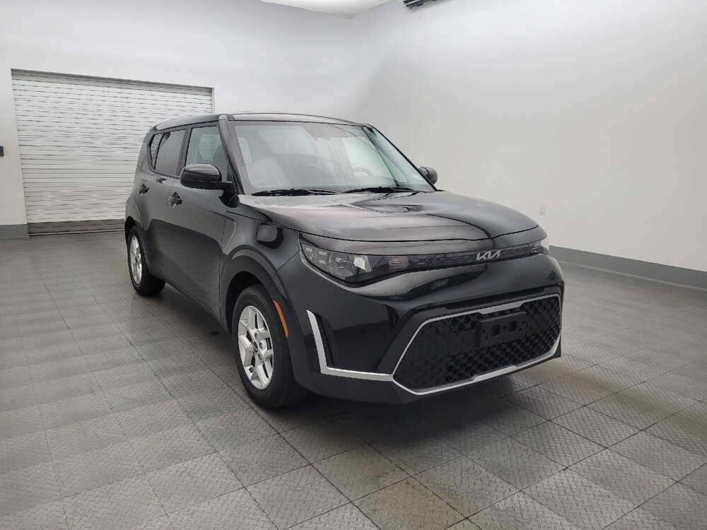 2025 Kia Soul in Phoenix, AZ 85015 - 18127988 13