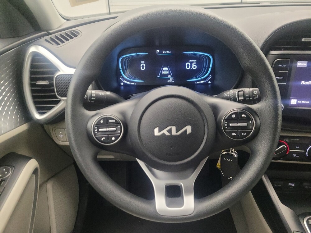 2025 Kia Soul in Glendale, AZ 85301 - 18127989 22