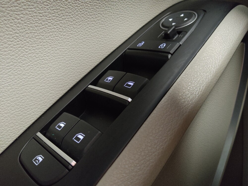 2025 Kia Soul in Glendale, AZ 85301 - 18127989 27