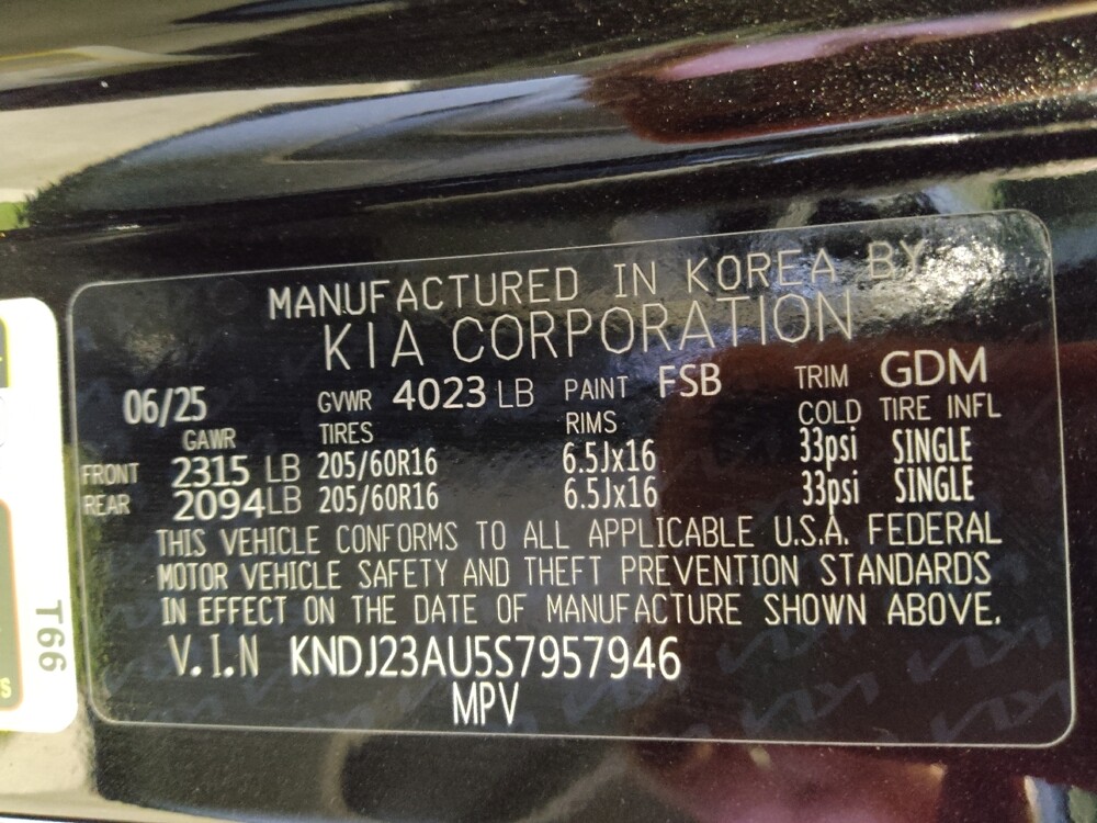 2025 Kia Soul in Glendale, AZ 85301 - 18127989 33