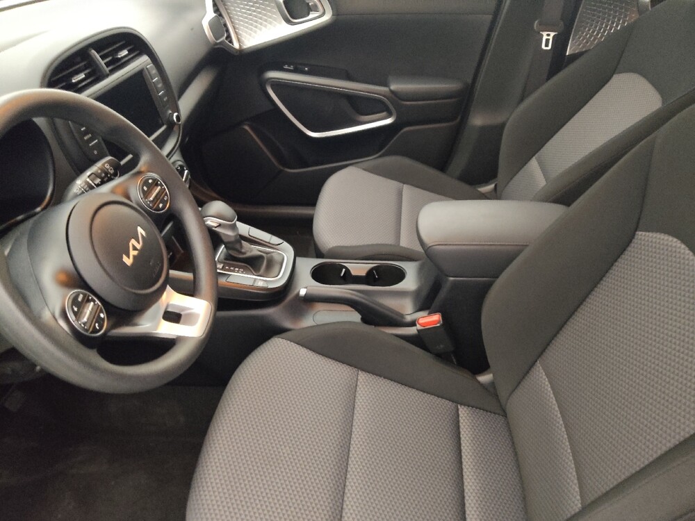 2025 Kia Soul in Tallahassee, FL 32304 - 18127997 17