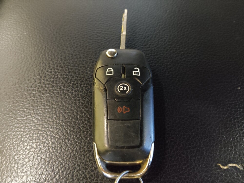 2016 Ford F150 in Tampa, FL 33612 - 18127998 32