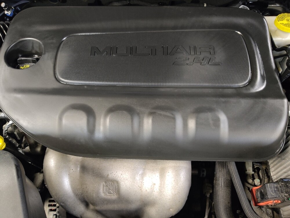 2019 Jeep Cherokee in Clearwater, FL 33764 - 18128001 30