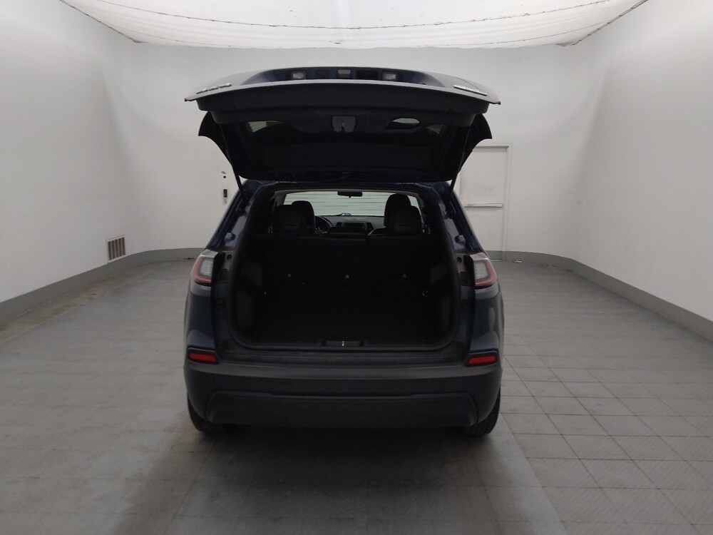 2019 Jeep Cherokee in Clearwater, FL 33764 - 18128001 29