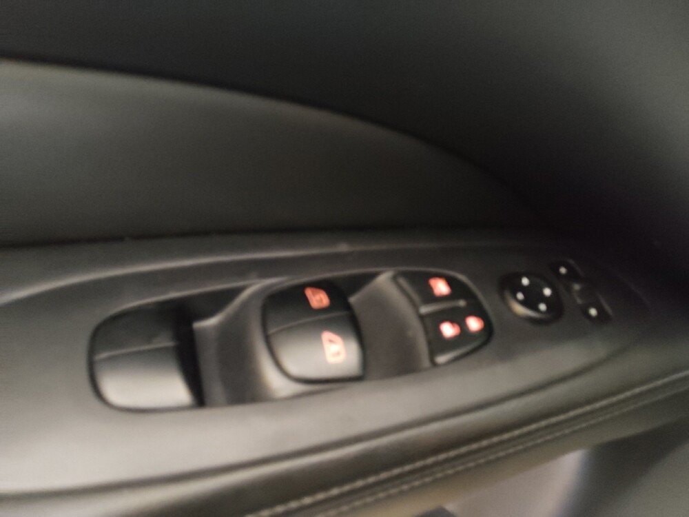 2018 Nissan Pathfinder in Tallahassee, FL 32304 - 18128003 27