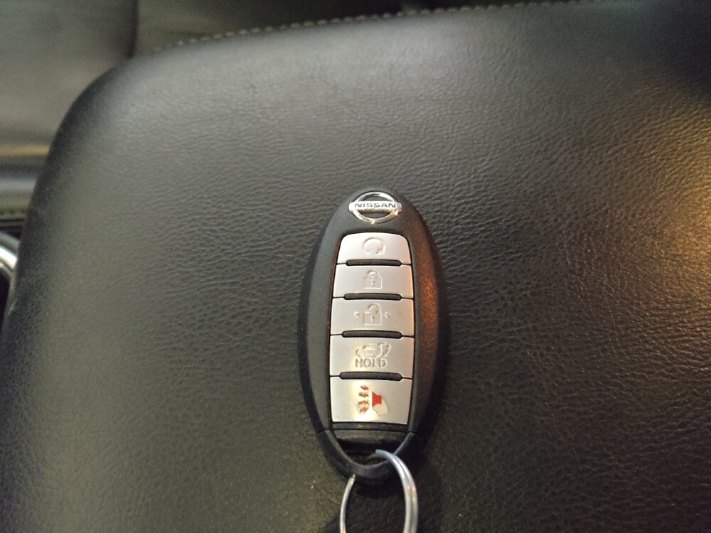 2018 Nissan Pathfinder in Tallahassee, FL 32304 - 18128003 32