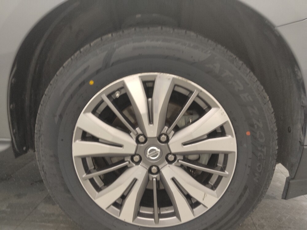 2018 Nissan Pathfinder in Tallahassee, FL 32304 - 18128003 31