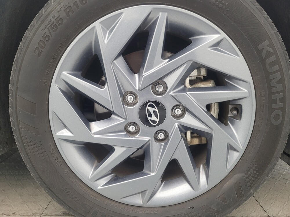 2024 Hyundai Elantra in Tallahassee, FL 32304 - 18128005 31