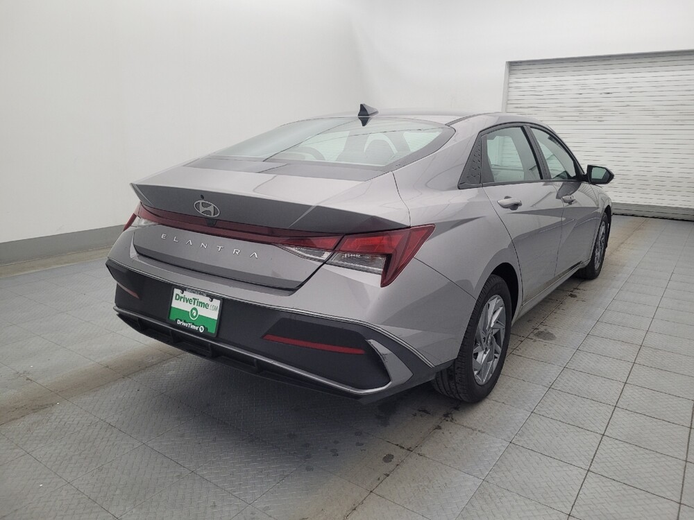 2024 Hyundai Elantra in Tallahassee, FL 32304 - 18128005 9