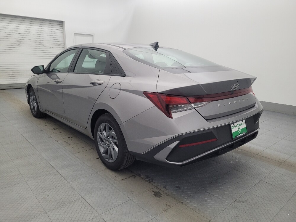 2024 Hyundai Elantra in Tallahassee, FL 32304 - 18128005 5