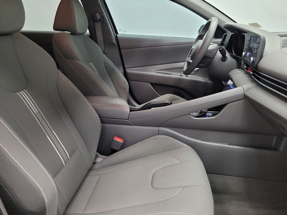 2023 Hyundai Elantra in Las Vegas, NV 89104 - 18128009 21