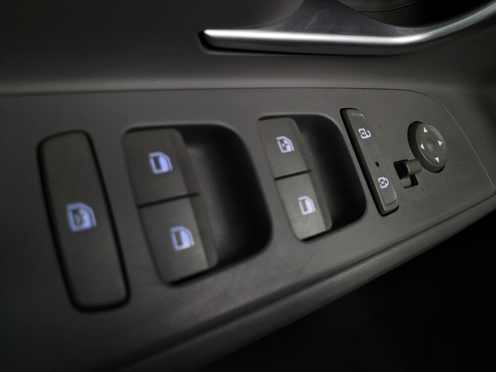 2023 Hyundai Elantra in Las Vegas, NV 89104 - 18128009 27