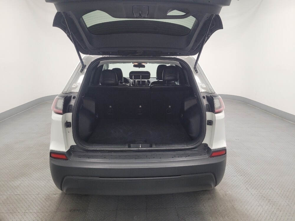 2019 Jeep Cherokee in Las Vegas, NV 89104 - 18128011 29