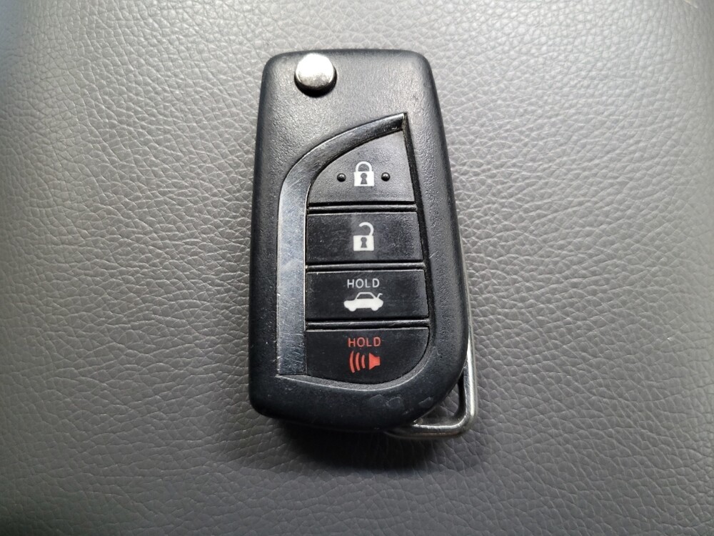 2021 Toyota Camry in Las Vegas, NV 89104 - 18128013 32