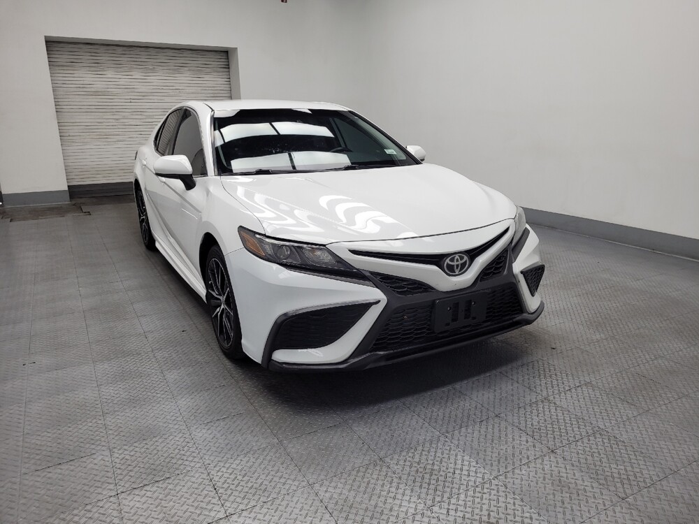 2021 Toyota Camry in Las Vegas, NV 89104 - 18128013 13