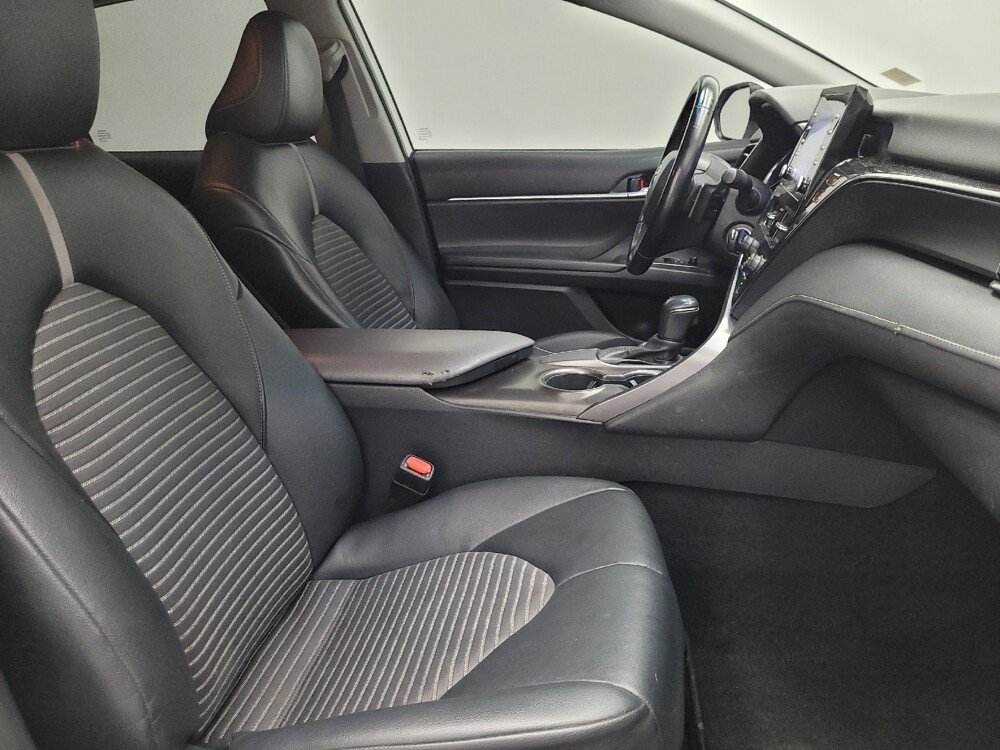 2021 Toyota Camry in Las Vegas, NV 89104 - 18128013 21