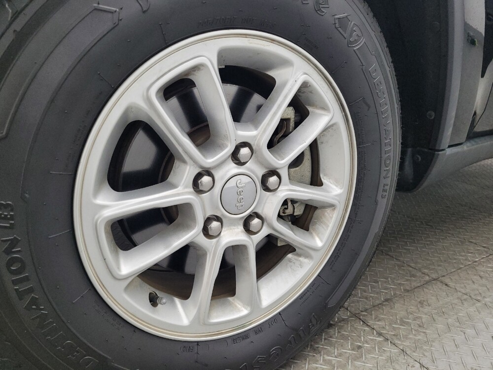 2018 Jeep Grand Cherokee in Gainesville, FL 32609 - 18128018 31