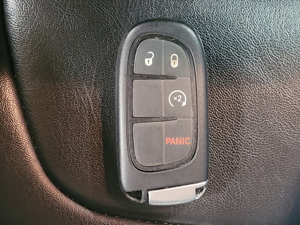 2022 Jeep Cherokee in Jacksonville, FL 32225 - 18128020 32