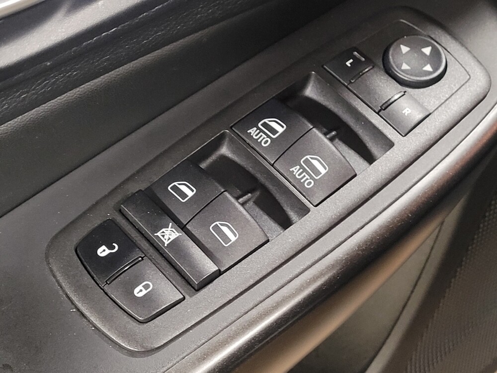 2022 Jeep Cherokee in Jacksonville, FL 32225 - 18128020 27