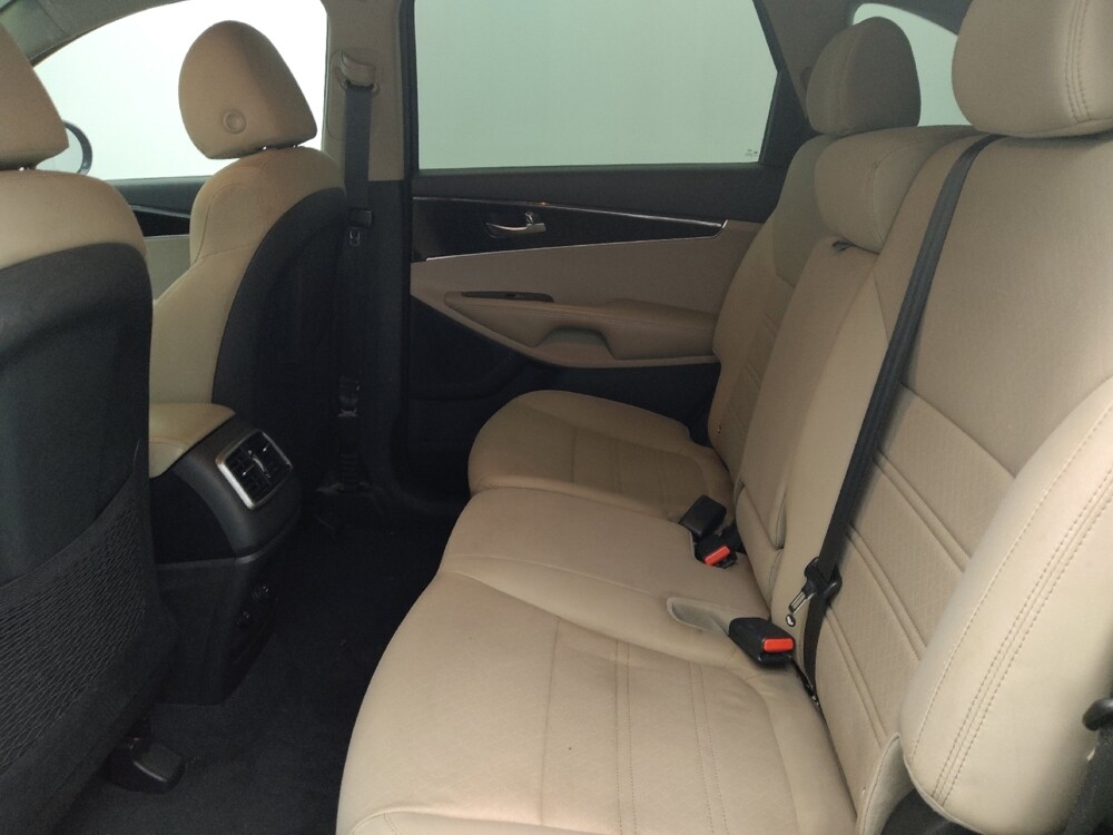 2020 Kia Sorento in Sanford, FL 32773 - 18128027 18