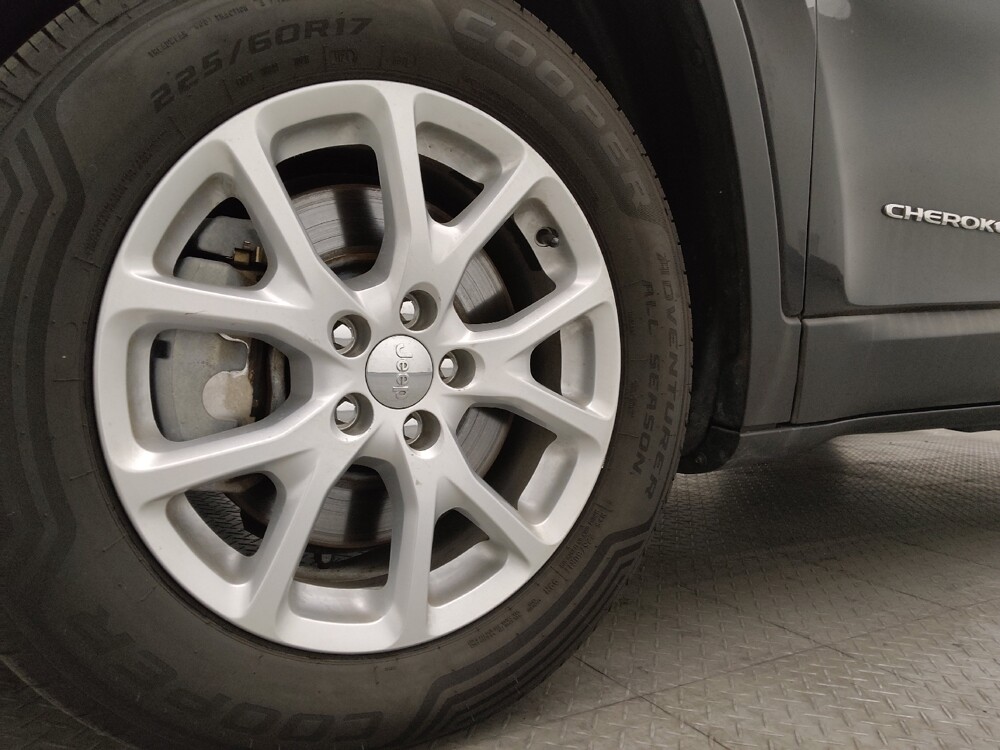 2016 Jeep Cherokee in Pensacola, FL 32505 - 18128030 31