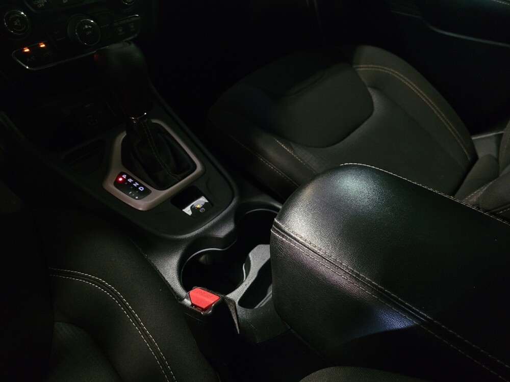 2016 Jeep Cherokee in Pensacola, FL 32505 - 18128030 26