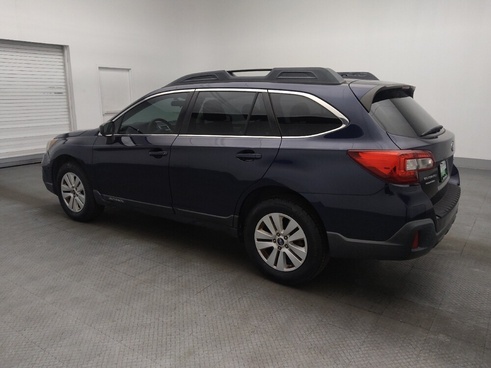 2018 Subaru Outback in Orlando, FL 32808 - 18128033 3