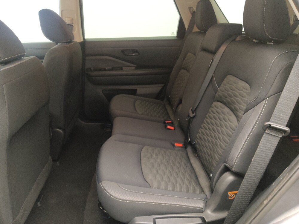 2023 Nissan Pathfinder in Gainesville, FL 32609 - 18128036 18