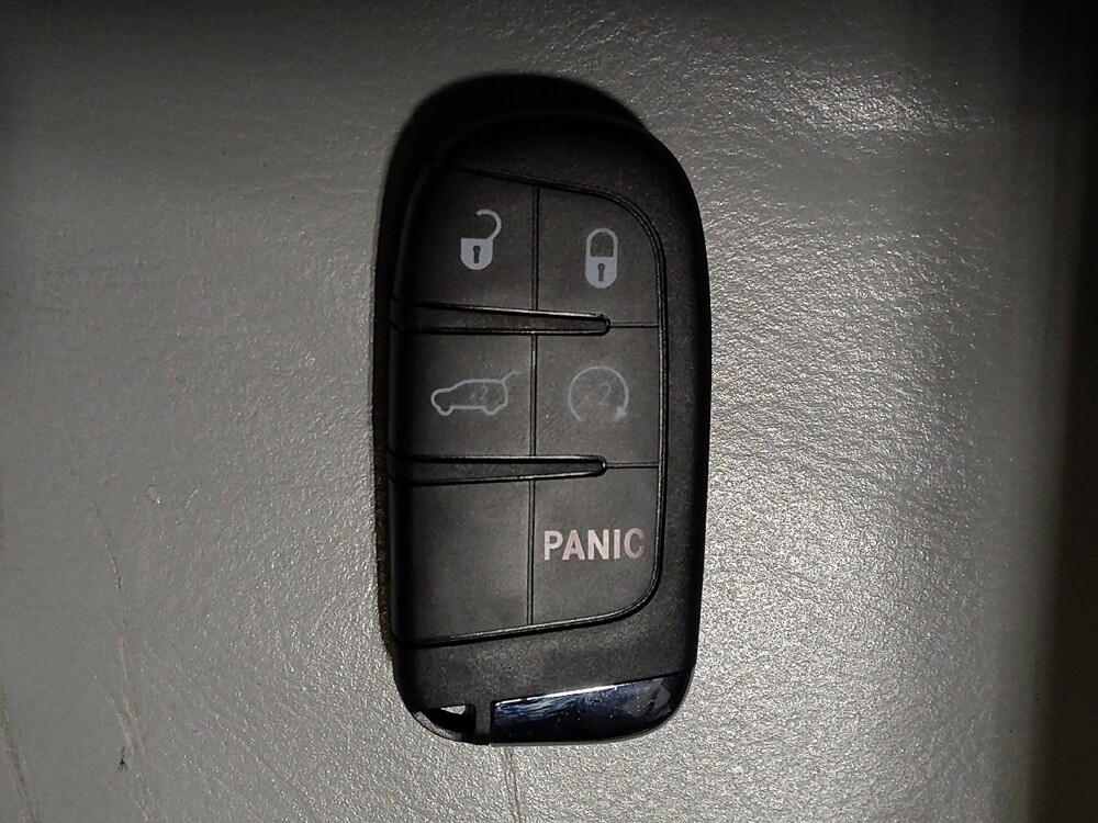 2018 Jeep Compass in Sanford, FL 32773 - 18128038 32