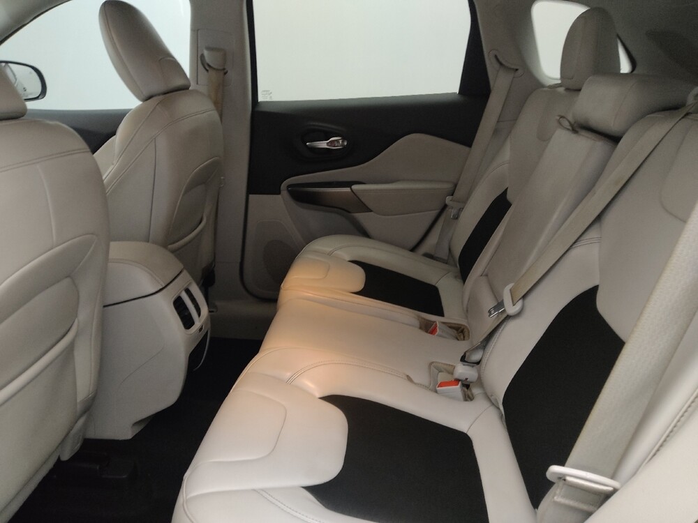 2020 Jeep Cherokee in Jacksonville, FL 32210 - 18128039 18