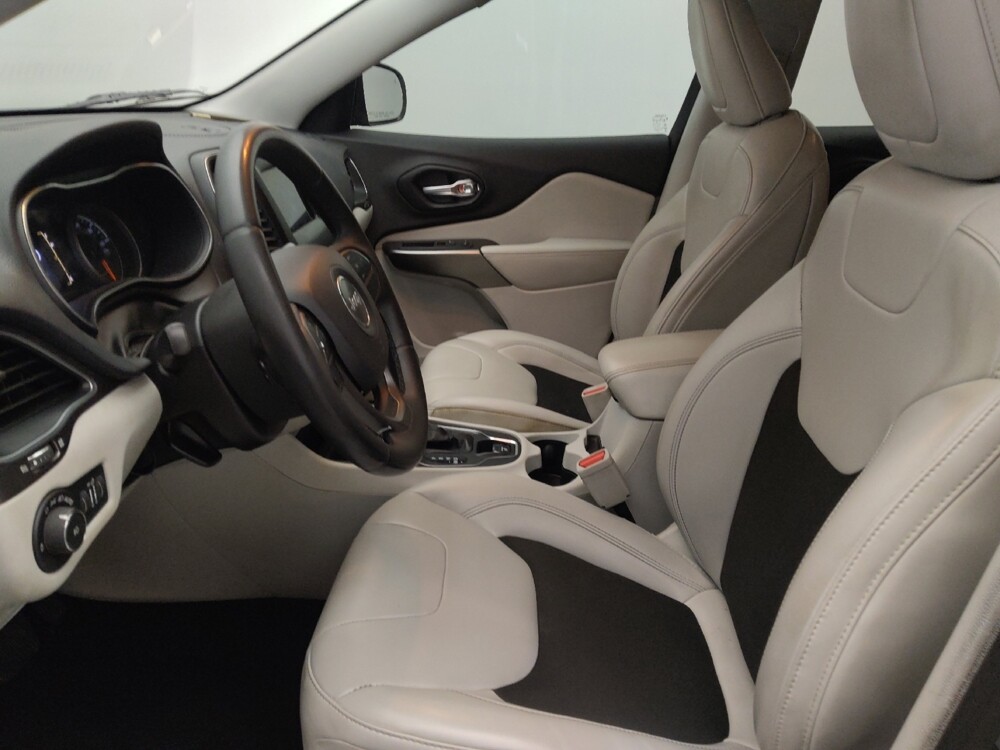 2020 Jeep Cherokee in Jacksonville, FL 32210 - 18128039 17