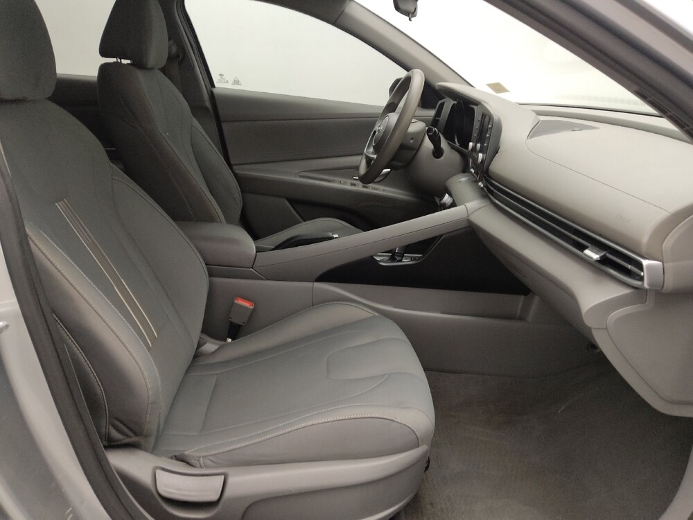 2022 Hyundai Elantra in Orlando, FL 32808 - 18128041 21