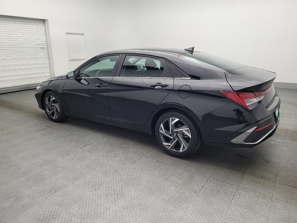 2025 Hyundai Elantra in Savannah, GA 31419 - 18128047 3