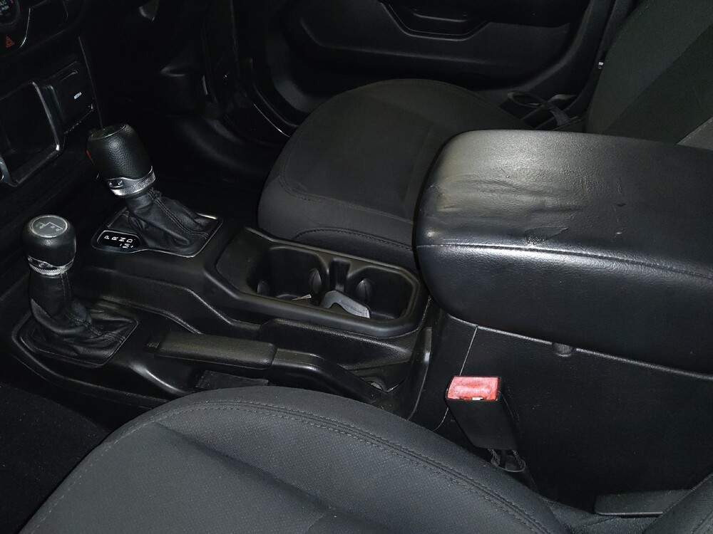 2019 Jeep Wrangler in Gainesville, FL 32609 - 18128048 26