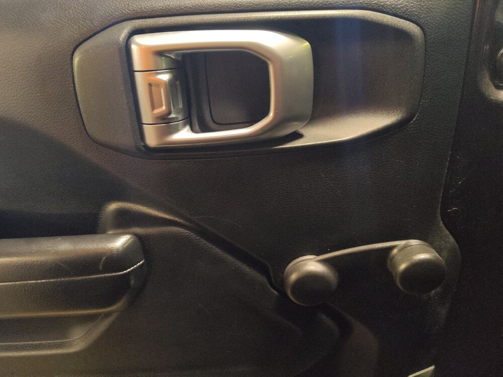 2019 Jeep Wrangler in Gainesville, FL 32609 - 18128048 27