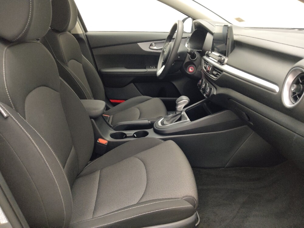 2024 Kia Forte in Jacksonville, FL 32210 - 18128050 21