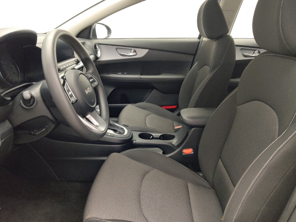 2024 Kia Forte in Jacksonville, FL 32210 - 18128050 17