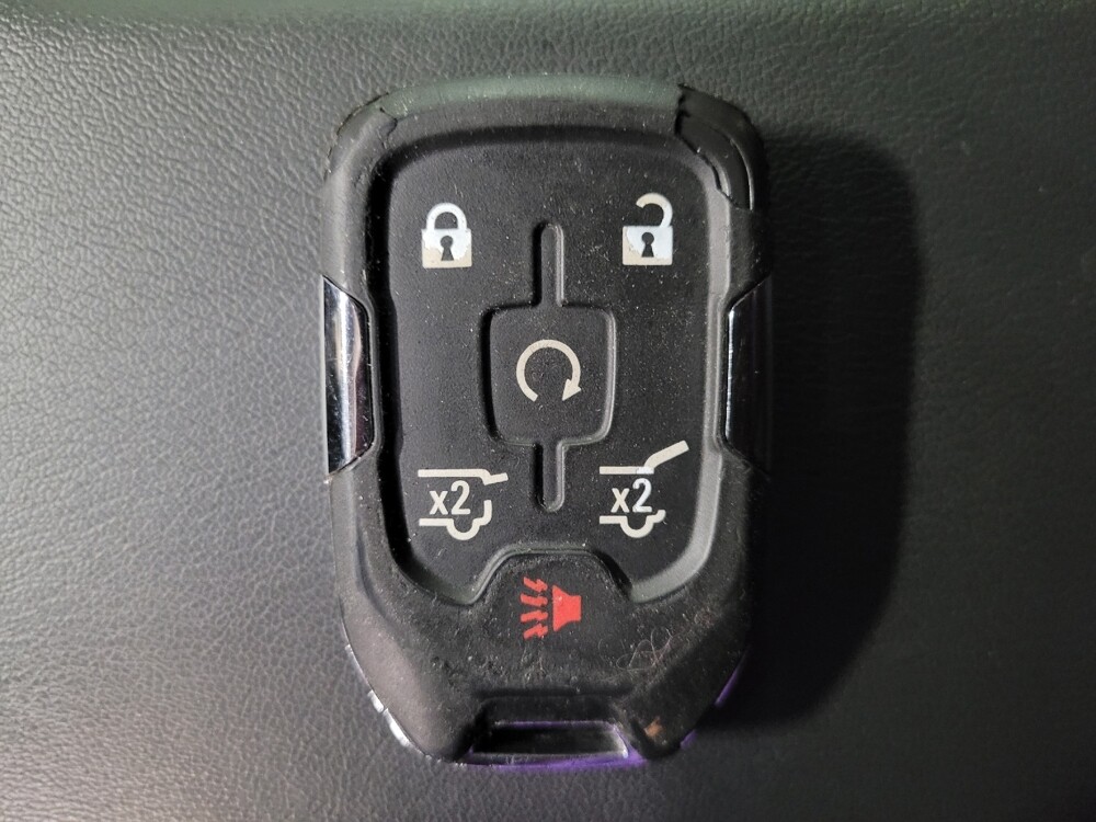 2019 Chevrolet Suburban in Jacksonville, FL 32210 - 18128053 32