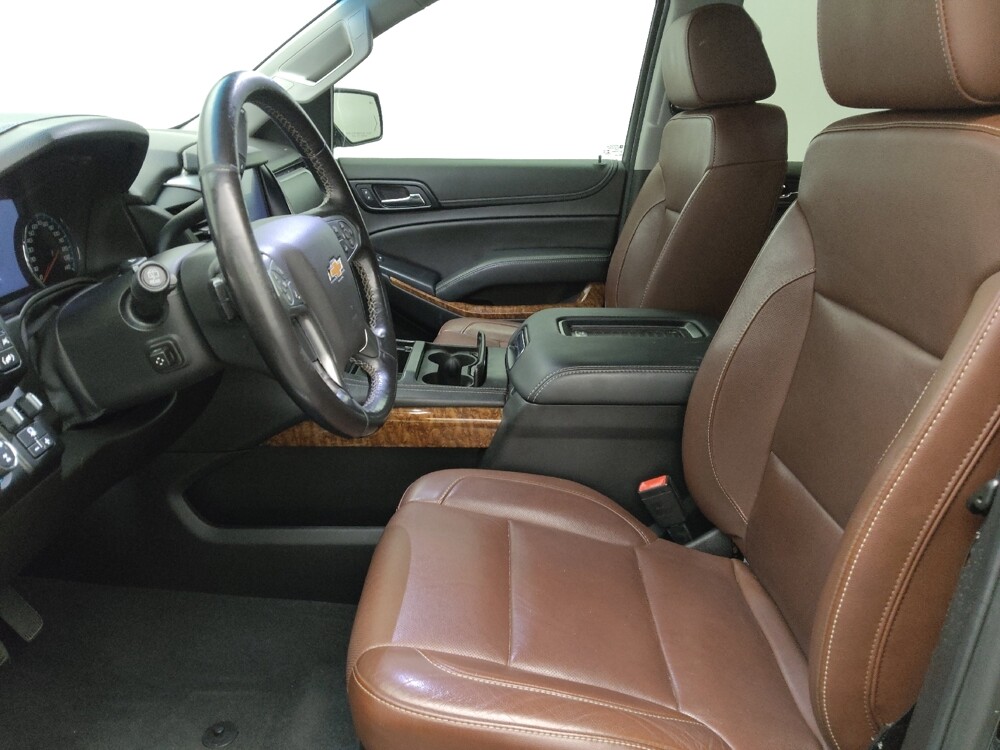 2019 Chevrolet Suburban in Jacksonville, FL 32210 - 18128053 17