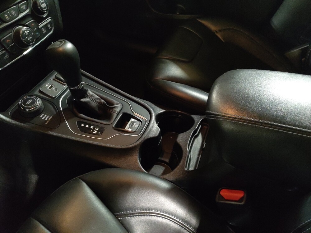 2020 Jeep Cherokee in Savannah, GA 31419 - 18128058 26