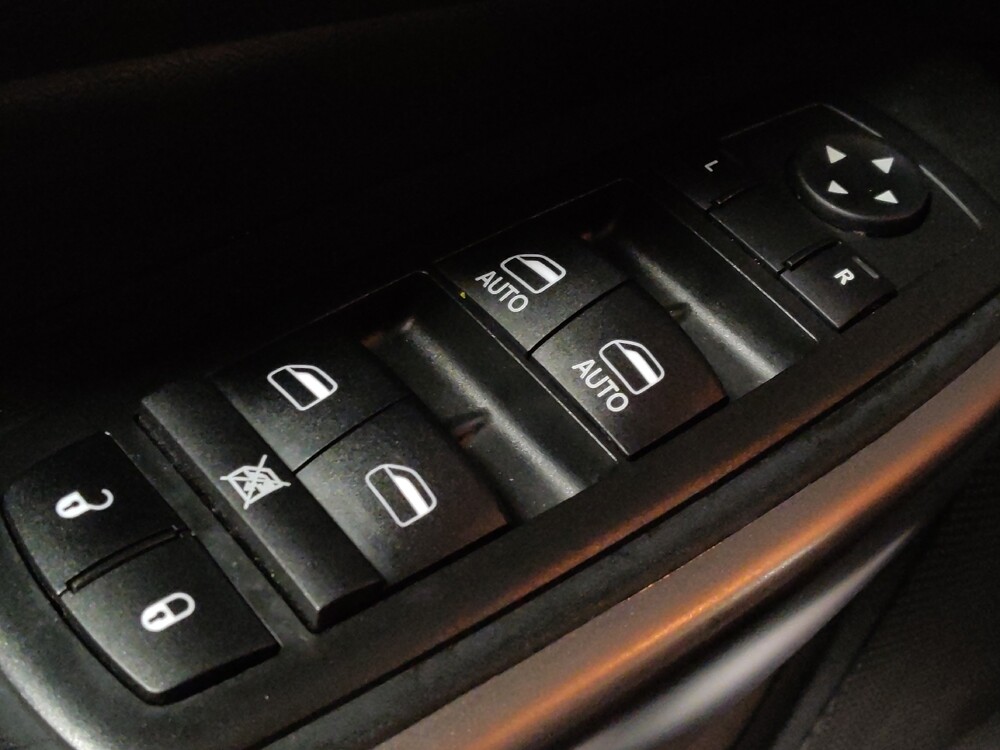 2020 Jeep Cherokee in Savannah, GA 31419 - 18128058 27