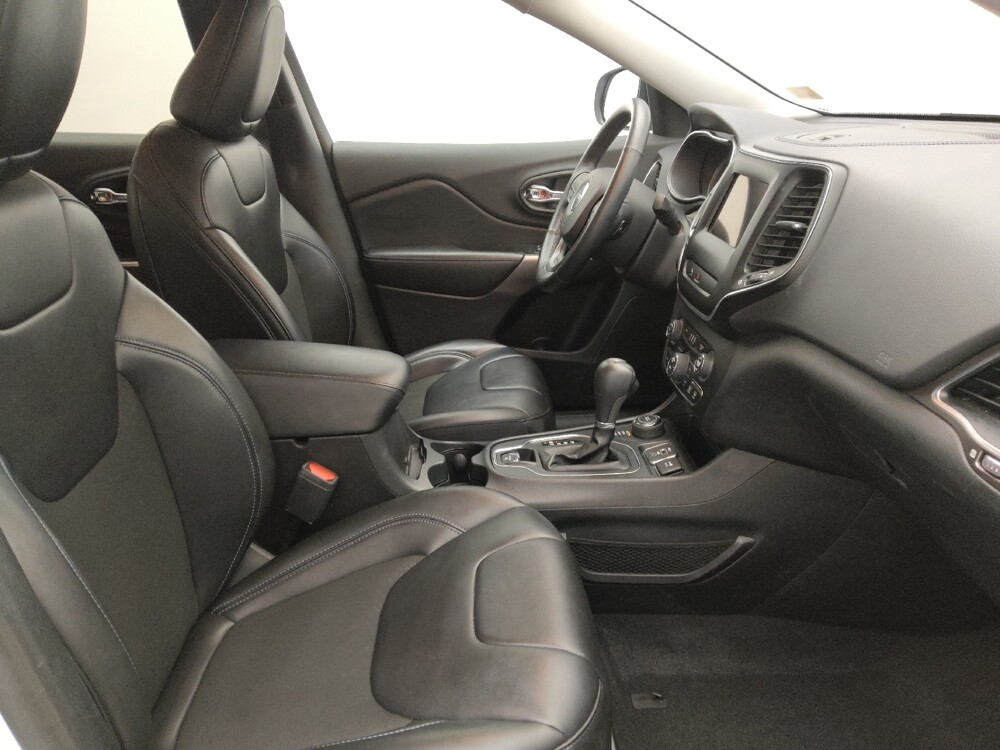 2020 Jeep Cherokee in Savannah, GA 31419 - 18128058 21