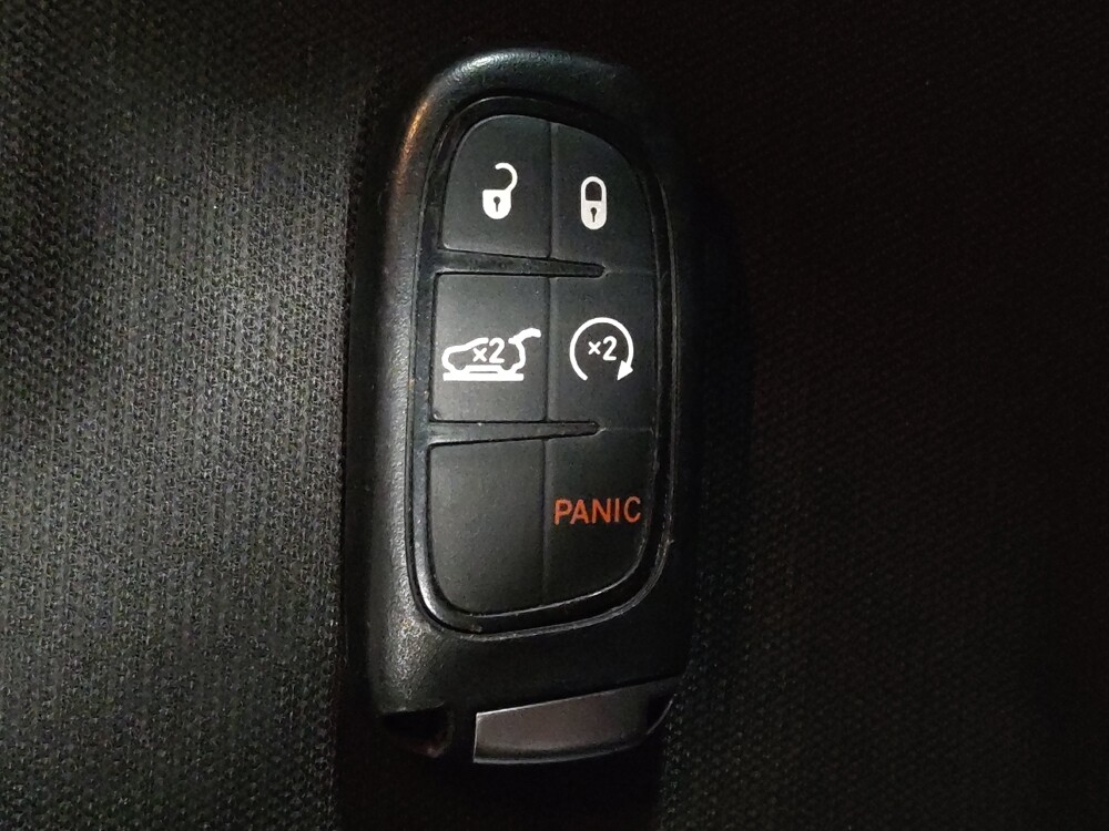 2020 Jeep Cherokee in Savannah, GA 31419 - 18128058 32