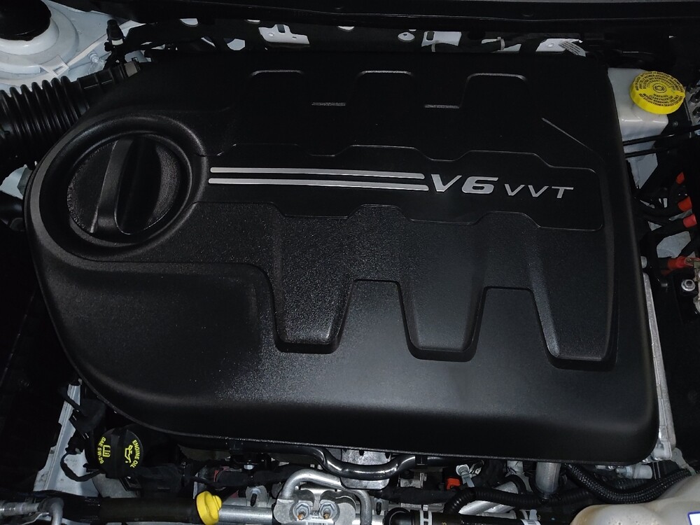 2020 Jeep Cherokee in Savannah, GA 31419 - 18128058 30