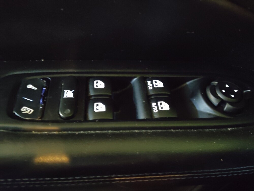 2018 Jeep Compass in Salem, VA 24153 - 18128073 27