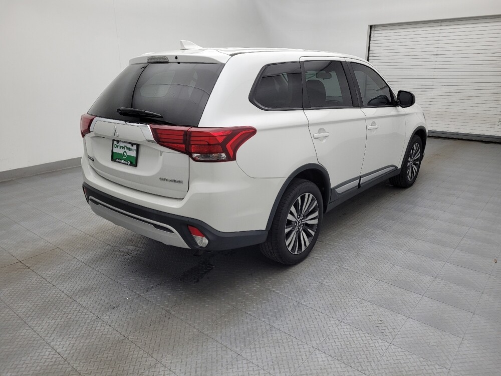 2019 Mitsubishi Outlander in Charlotte, NC 28213 - 18128078 9