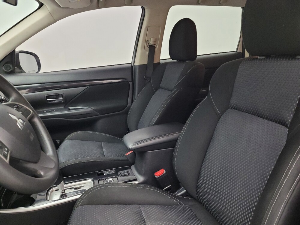 2019 Mitsubishi Outlander in Charlotte, NC 28213 - 18128078 17