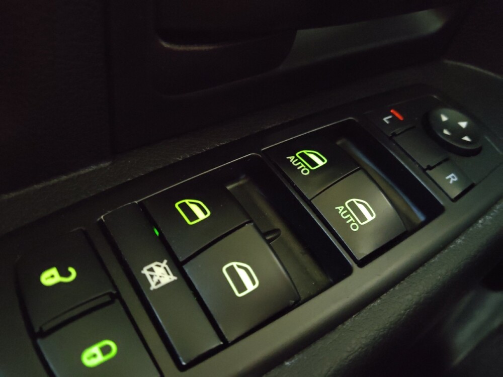 2018 RAM 1500 in Greenville, SC 29607 - 18128083 27