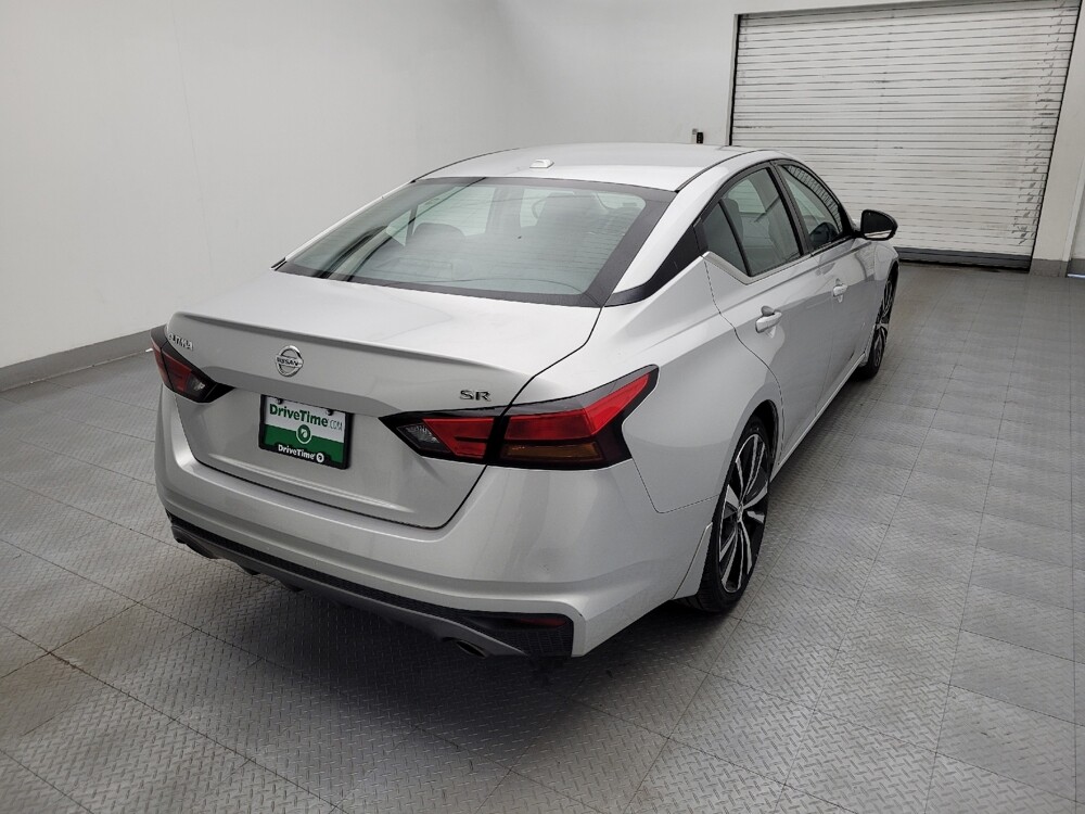 2019 Nissan Altima in Raleigh, NC 27604 - 18128084 9