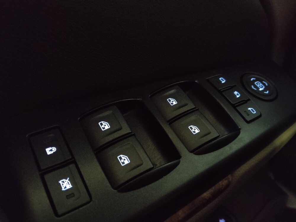 2017 Chevrolet Suburban in Greenville, SC 29607 - 18128085 27